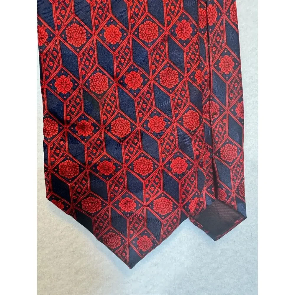 Vintage LANVIN‎ Silk Tie Floral Red Blue Made In France 56